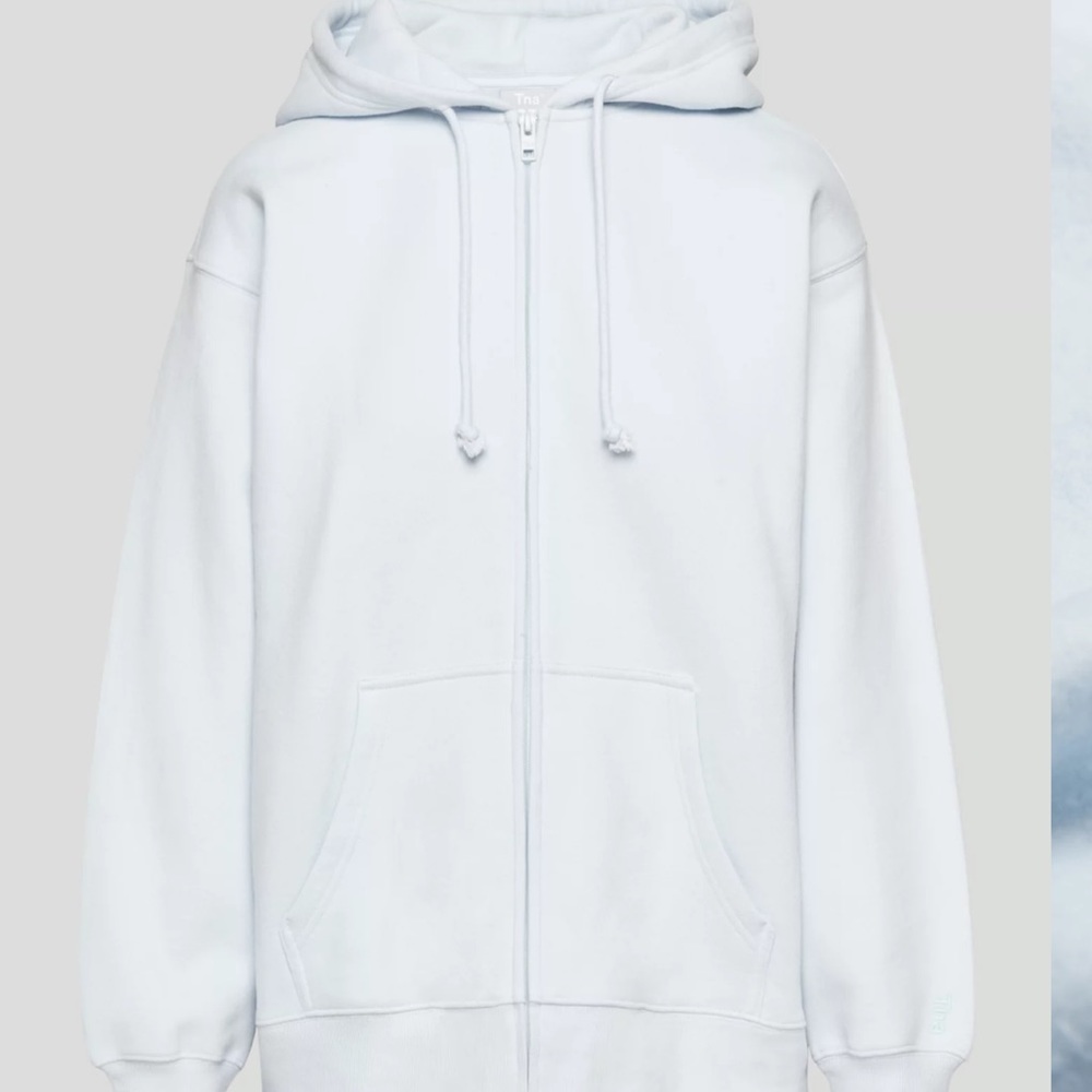 TNA cozy AF hooded zip up, great condition. Size 2, fits like a medium/ large